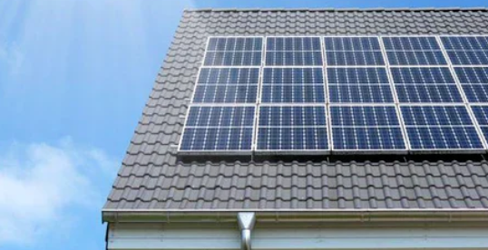 Was Sie vor dem Kauf einer Balkon-Solaranlage beachten sollten